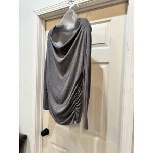 Maurices Women’s Blank Gray Pullover Sweatshirt Top in Size Medium NWT